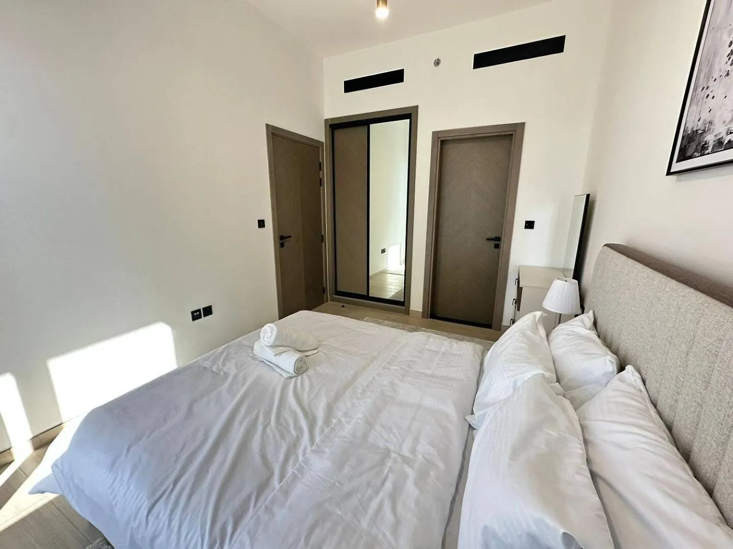 Chic Jvc 1Br Balcony, Pool And Parking Daire Dubai Birleşik Arap Emirlikleri